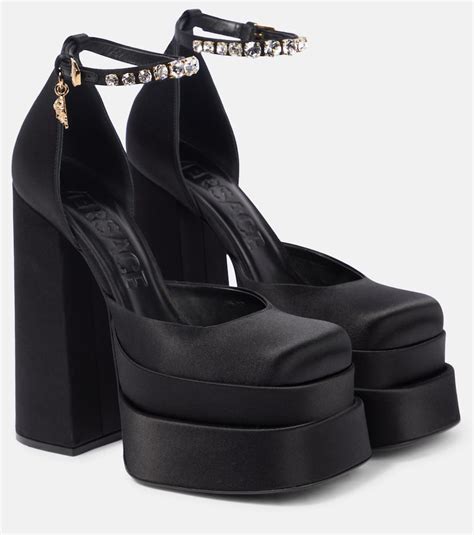 versace pantoffel|versace platform heels women.